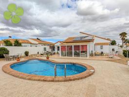 Casa En venta en La Perla, Arboleas photo 0