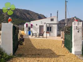 Casa En venta en El Margen, Oria photo 0