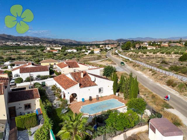 Casa En venta en La Perla, Arboleas photo 0