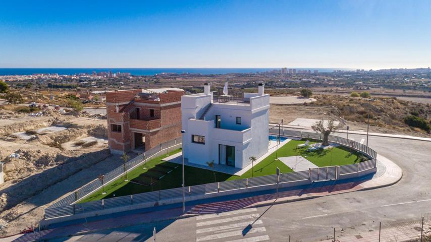 Promoción de villas de obra nueva independientes, con piscina privada y acabados modernos photo 0