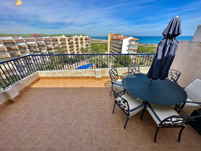 TE VA A ENCANTAR ESTE MODERNO ATICO CON INCREIBLES VISTAS AL MAR DESDE LAS HABITACIONES Y LA TERRAZA photo 0