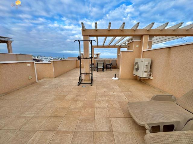 Espectacular Atico con enorme solarium privado en urbanización exclusiva con 2 piscinas y sauna photo 0