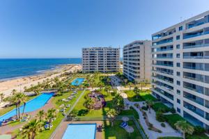 Espectacular Apartamento en primera línea del mar en Punta, Prima, Torrevieja photo 0