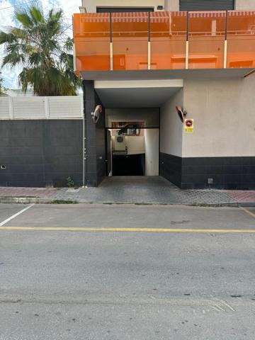 Parking En venta en Playa Del Cura, Torrevieja photo 0
