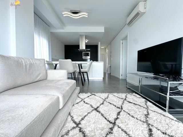 Ocasión! Fantastico apartamento completamente exterior con increíbles panorámicas y al mar photo 0