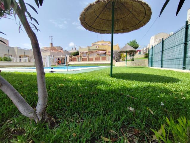 BUNGALOW CON GRAN SOLARUIM CON CASA DE MADERA. PISCINAS COMUNITARIAS. photo 0