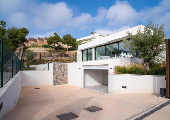 LAS COLINAS. VILLA DE LUJO EN LAS COLINAS GOLF. 3 DORM. 3 BAÑOS. CON 860M2 DE PARCELA. photo 0