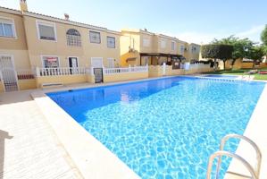 ADOSADO EN LOMAS DE GOLF VILLAMARTIN. 114 M2 DE CASA. 3 DORM. 2 BAÑOS. photo 0