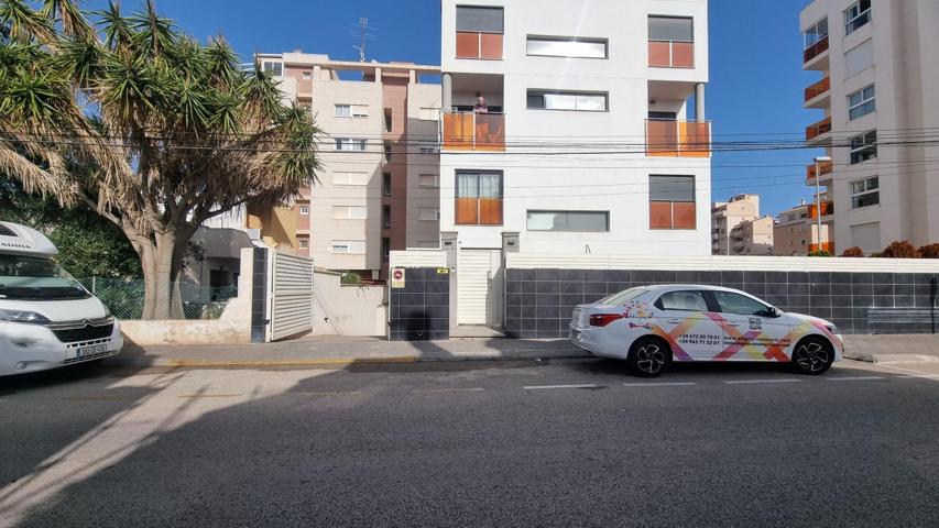 SE VENDEN PLAZAS DE GARAJE EN NUEVA TORREVIEJA photo 0