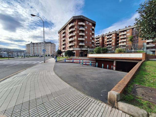 Plazas de aparcamiento en Oviedo photo 0