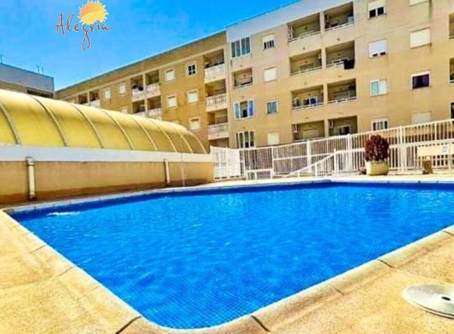 TU NUEVO HOGAR EN TORREVIEJA: RODEADO DE TODOS LOS SERVICIOS Y CON PISCINA photo 0