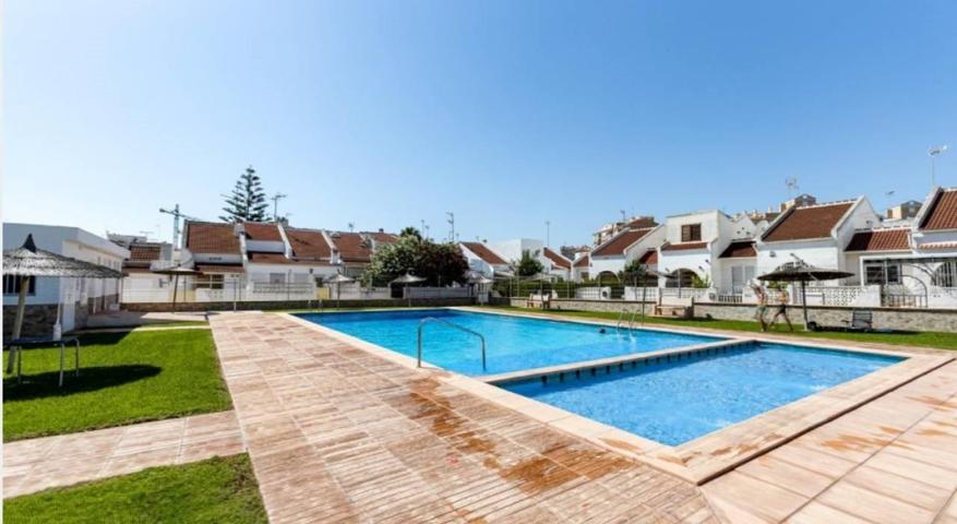 ¡Tu Paraíso en Torrevieja! Acogedor Estudio a Pasos de la Playa photo 0