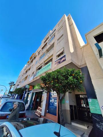 Apartamento de 2 dormitorios y 2 baños con garaje en calle Apolo photo 0