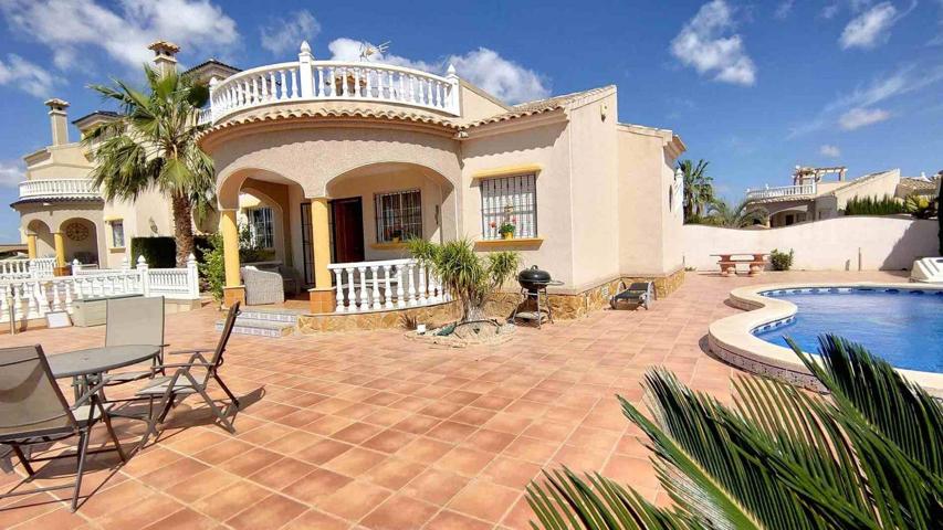 VILLA ESTILO MEDITERRANEO EN EN RASO. 3 DORM. 2 BAÑOS. CON PISCINA PRIVADA. PARCELA 445M2. photo 0
