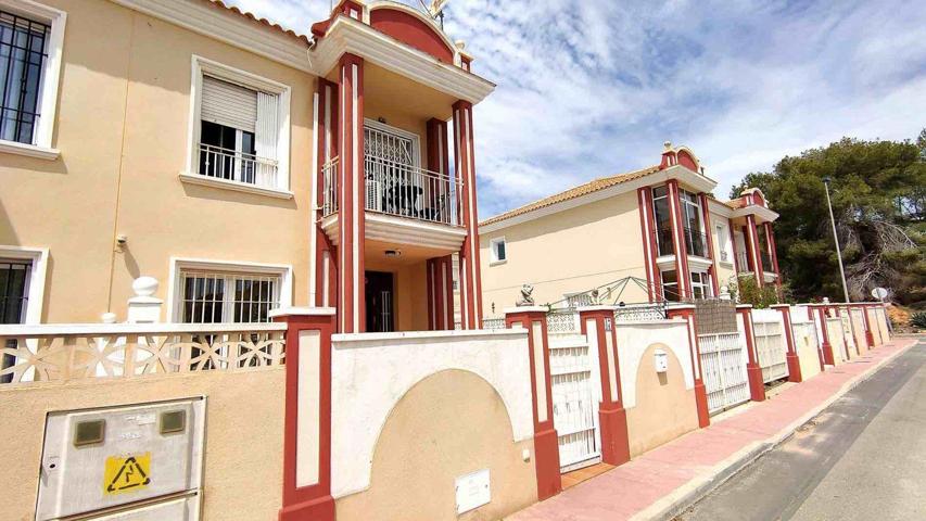 VILLA PAREADA EN CAMPOAMOR A 500 METROS DE LA PLAYA. 3 DORM. 2 BAÑOS. PISCINA PRIVADA. photo 0
