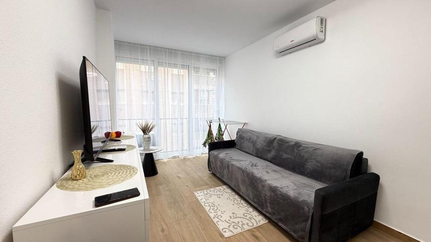 Exclusivo Estudio con reforma, 200 m. de la playa photo 0