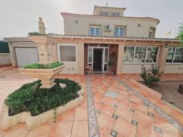 VILLA EN LA SIESTA CON 800 METROS DE PARCELA. 5 DORM. 4 BAÑOS. PISCINA PRIVADA. 330 M2 DE CASA. photo 0