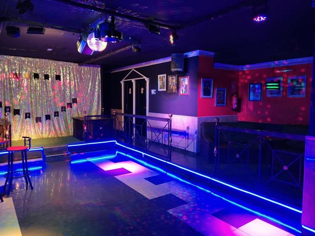 SE VENDE DISCOTECA EN TORRE LA MATA CON LICENCIA photo 0
