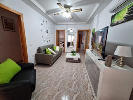 Apartamento semi-reformado a 350 metros de la playa del cura photo 0
