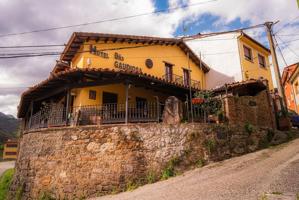 Hotel en Venta en Lena photo 0