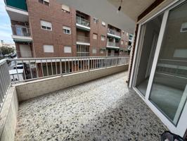 ESPACIOSO APARTAMENTO MUY BIEN UBICADO A ESCASOS METROS DEL MAR photo 0