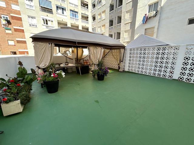 Apartamento reformado de 2 dormitorios con 2 plazas de parking en calle la Sal photo 0