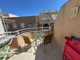 ¡Apartamento ático en venta a sólo 100 metros del paseo central! photo 0