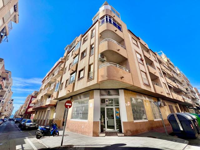 APARTAMENTO A 350m DE LA PLAYA CON PARKING + TRASTERO INCLUIDO photo 0