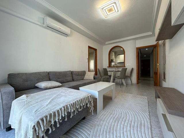 ¡EDIFICIO GALEON ! Reformado y soleado apartamento con cercanías a la playa del Cura ! photo 0