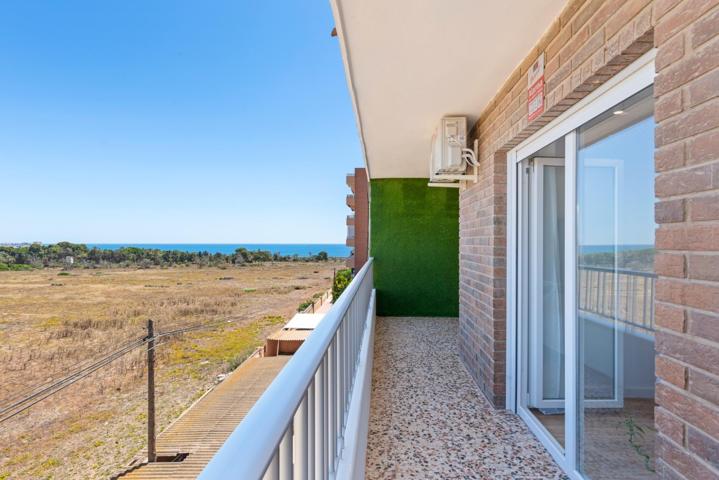 REFORMADO APARTAMENTO CON VISTAS AL MAR! 2 DORM. 2 BAÑOS. PISCINA COMUNITARIA. PLAYA A 500 METROS. photo 0