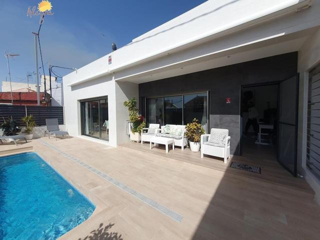 Acogedor Chalet en Catral: Tu Hogar Soñado photo 0