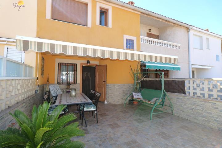¡Tu Hogar en el Paraíso Costero de Torrevieja! photo 0