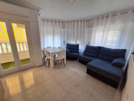Ref.7379 Apartamento de tres dormitorios en el centro de Torrevieja. photo 0