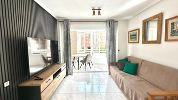 APARTAMENTO EN NUEVA TORREVIEJA CON TERRAZA ACRISTALADA CON 60 M2. 2 DORM. 1 BAÑO. photo 0
