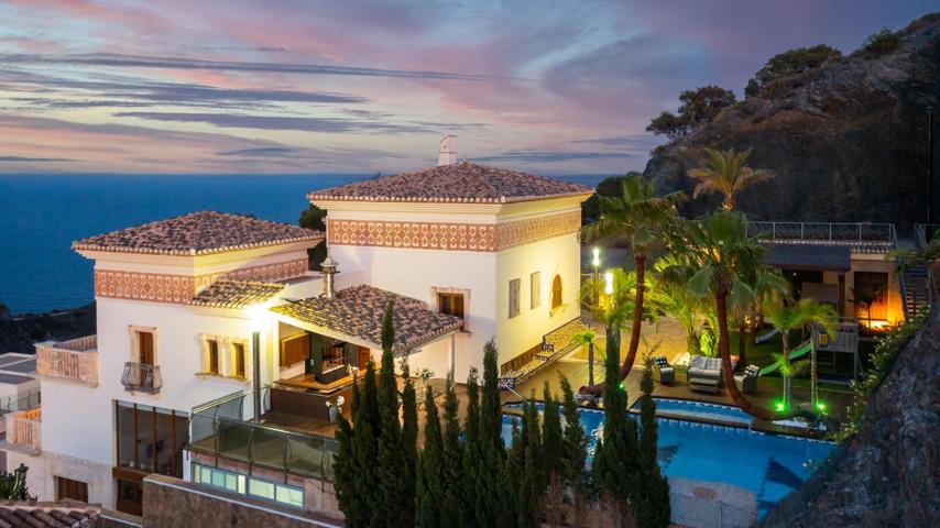 Villa de Lujo en el Corazón del Mediterráneo Rodeado de Campos de Golf photo 0