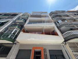 ÁTICO EN ALEGRIA XI CON SOLARIUM PRIVADO DE 35 M2. 1 DORM. 1 BAÑO. 46 M2. PISCINA COMUNITARIA. PLAYA A 450 METROS. photo 0