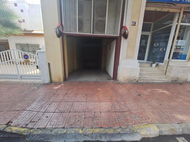 Ref.7602 Se alquila una plaza de garaje – Avenida de las Habaneras photo 0
