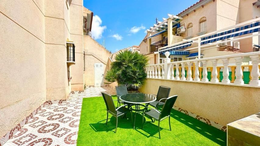 BUNGALOW PLANTA BAJA EN PLAYA FLAMENCA ORUHUELA COSTA! CON JARDIN DE 102 M2. 2 DORM. 1 BAÑO. photo 0