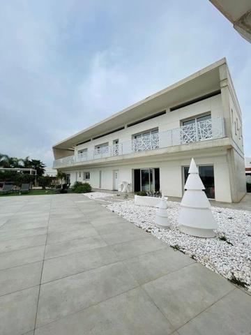 Se vende una villa de lujo a 10 minutos de Valencia photo 0