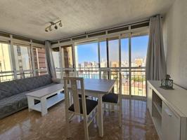 Se vende maravilloso apartamento en Benidorm a pocos minutos de la playa photo 0