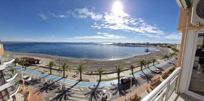 Exclusiva Propiedad en Primera Línea de Playa 🌊✨ 3 habitaciones y 2 baños Déjate caer y pon tu toalla en la arena photo 0