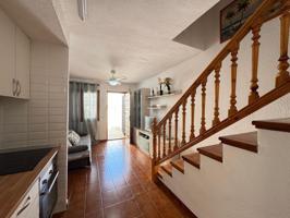 ADOSADO DÚPLEX EN LA SIESTA CON JARDIN Y BARBACOA! 1 DORM. 1 BAÑO. 1 ASEO. SUPERFICIE 45 M2. PISCINA COMUNITARIA. photo 0