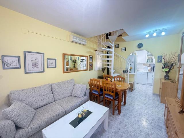 Gran Bungalow Alto en Playa Flamenca : 3 hab, 1 baño, 3 trasteros, piscina. photo 0