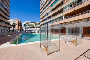ESPACIOSA PLANTA BAJA DE 4 HABITACIONES CON PISCINA EN PRIMERA LINEA DE PLAYA photo 0