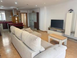 Amplio Apartamento Seminuevo en Torrevieja, Ideal para el vivir photo 0