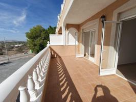 BUNGALOW TRIPLEX EN SAN FULGENCIO DE DOS PLANTAS Y UN SOLARIUM DE 41 M2. 2 DORM. 2 BAÑOS. SUPERFICIE DE 42 M2. photo 0