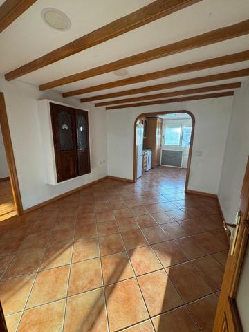 APARTAMENTO A 200 METROS DEL PUERTO DE TORREVIEJA CON SUPERFICIE DE 121 M2. 3 DORM. 2 BAÑOS. photo 0