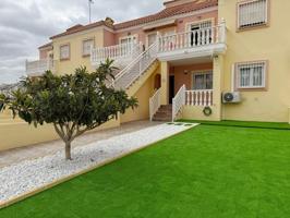 REFORMADO BUNGALOW PLANTA BAJA EN ORIHUELA COSTA CON PARCELA 68 M2. 3 DORM. 1 BAÑO. PISCINA COMUN. SUPERFICIE 69 M2. photo 0