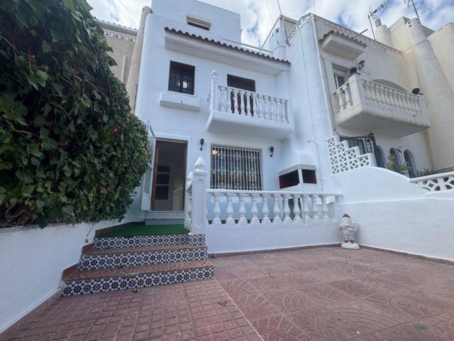 ADOSADO DE 3 HABITACIONES, SOLARIUM PRIVADO + PARKING EN LOS FRUTALES photo 0