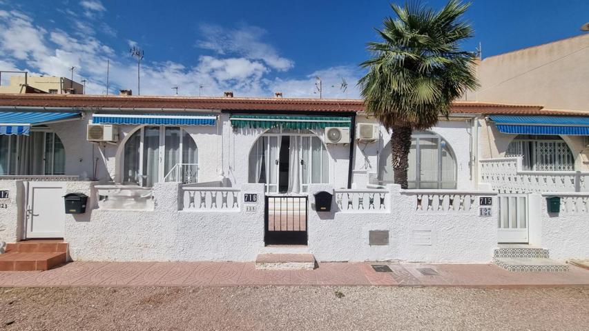 Acogedor Bungalow Reformado en Torrevieja - La Siesta photo 0